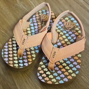 Toddler Reef Sandals - Peach Size 8